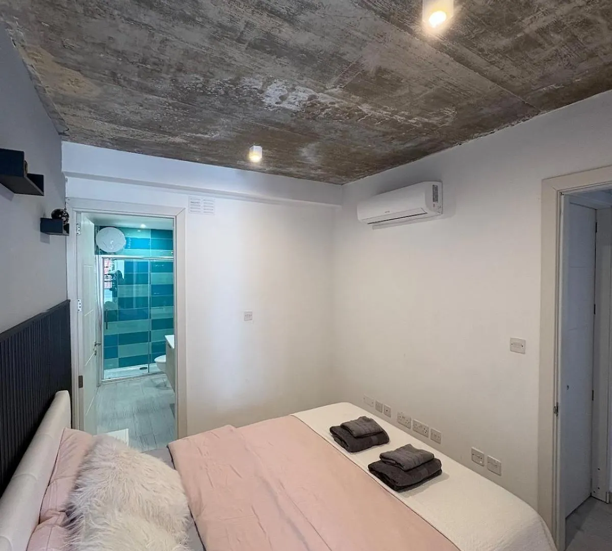 Paceville - 2A - Bright 2Br Apt With Balcony & Ac Near Night Life Saint Julian's 0*,